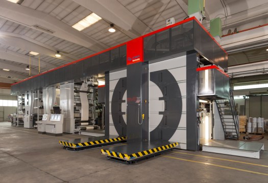 The highly automated EVO XG CI flexo press with a maximum web width of 1,600mm and a production speed of up to 600m/min is flexible for handling film, paper and carton depending on kit