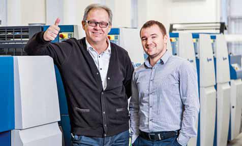Zdenko Kugler (l) and Marek Kmetik from Slovakian printshop Valeur installed a new eight-colour Rapida 75 for 4/4 printing a year ago