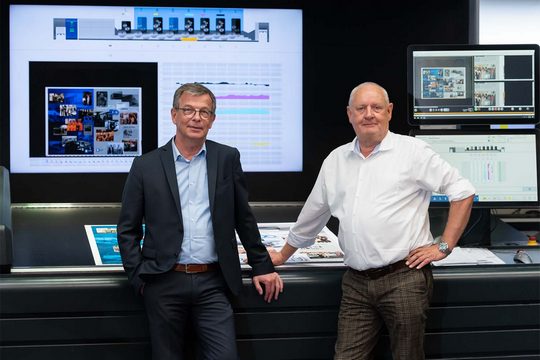 Два руководителя — Вильфрид Григер (справа) и Вильгельм Дрисен гордятся, что стали обладателями первой машины Rapida 164 нового поколения