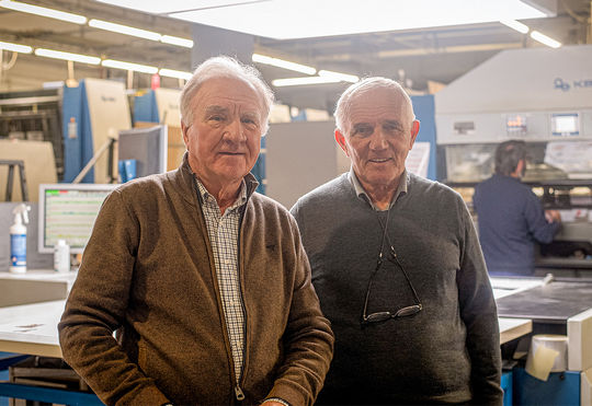 Даріо Мартінеллі (ліворуч), власник і керівний директор Printer Trento, і Джанні Жірарді, співзасновник і також керівний директор, постійно інвестують в інноваційні технології і таким чином перетворили свою компанію на одного з найбільших у Європі книжкових виробників